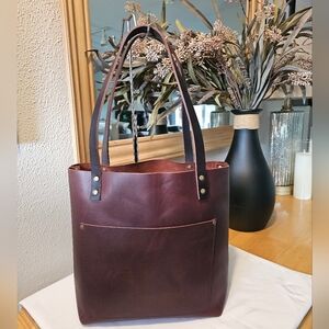 Portland leather Cognac Medium Classic Tote